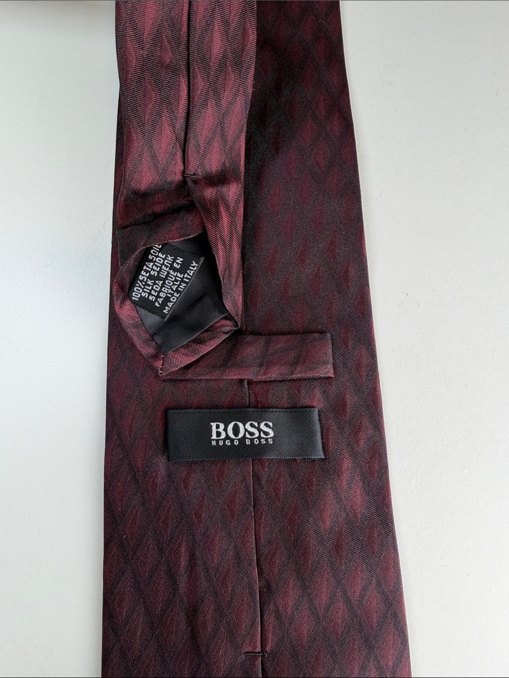 Hugo Boss 100% Silk Tie - Burgundy Jacquard Diamond